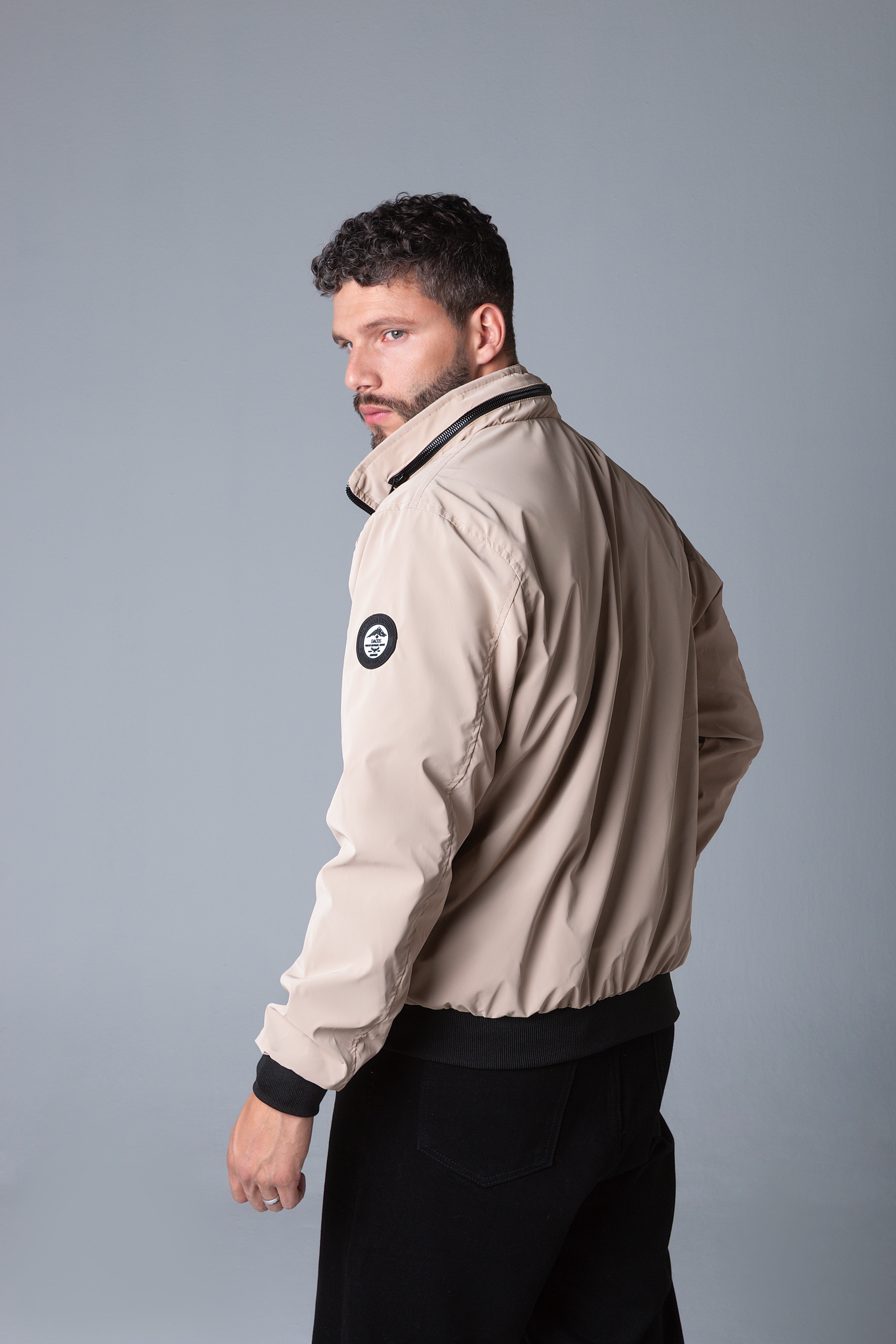 Chaqueta Liviana Montana